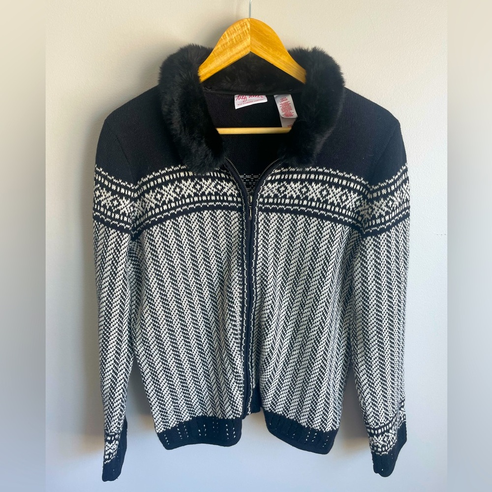 Meg Allen By Liz Claiborn Sweater - Main Image